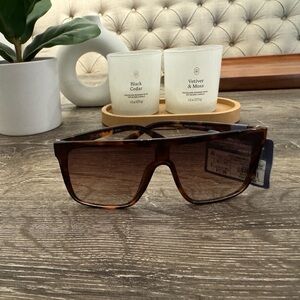 NEW WITH TAG Universal Thread Tortoise Shell Sunglasses